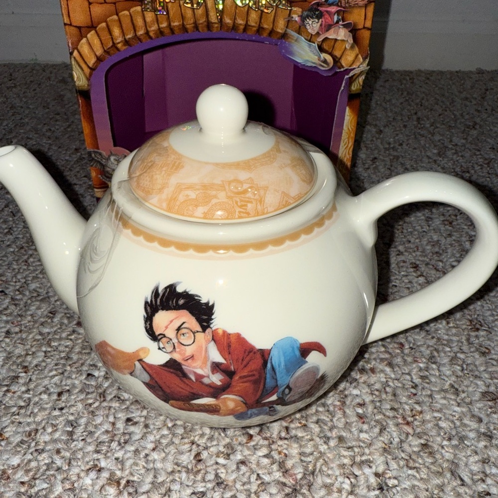 Harry Potter Themed Teapot